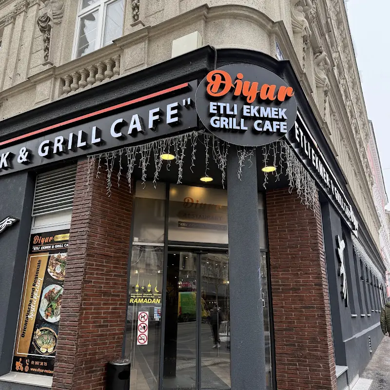 Diyar Restaurant-Cafe-Etli Ekmek
