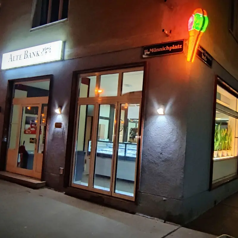 Die Eisdealer - Eissalon am Münnichplatz – Wie nICE!