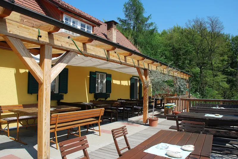 Weingut Trummer und Buschenschank Trummer