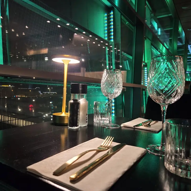 Qube - kitchen I patisserie I events - Linz