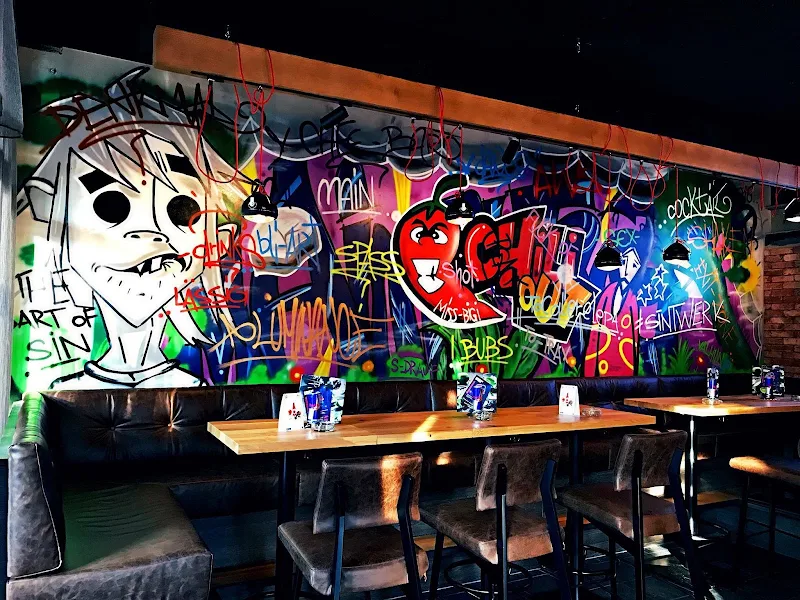 Cafe Bar Mainstreet