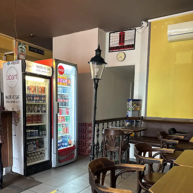 Phonebox Pizzeria & Kebap