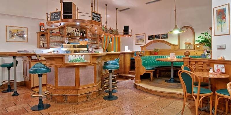 Café/Bar Mosser