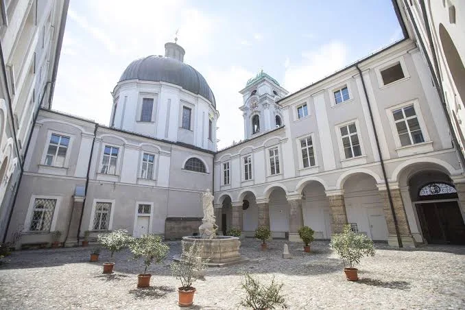 Gästehaus im Priesterseminar Salzburg