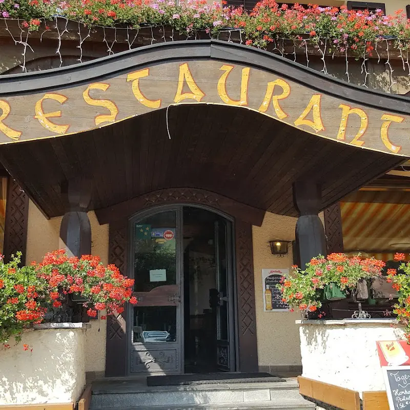 Gasthaus Esswerk by Hirschenwirt St. Johann im Pongau