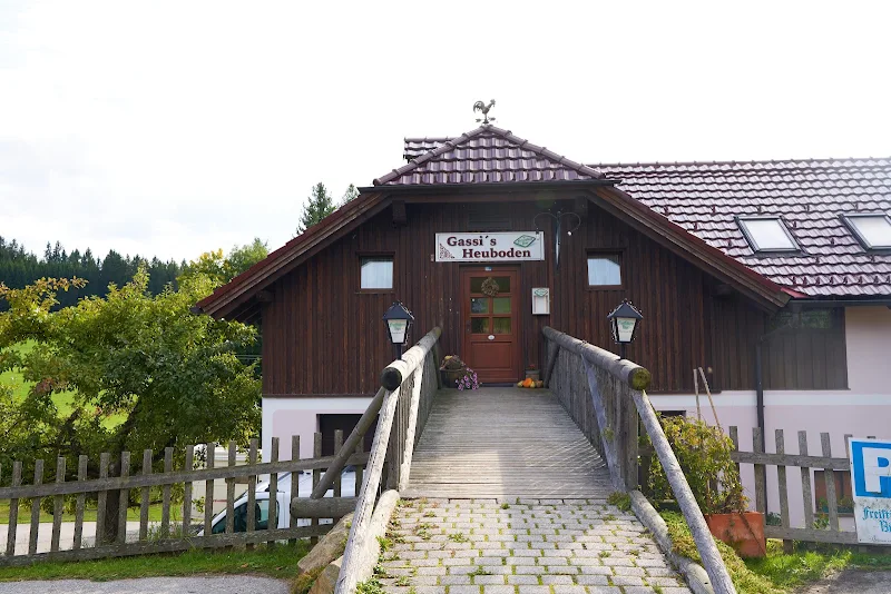 Gassi's Heuboden