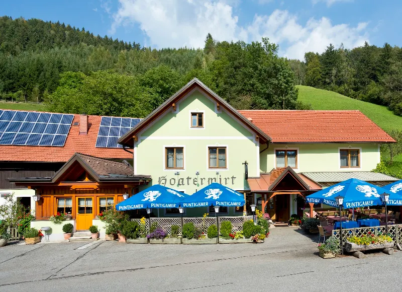 Gasthaus Hoaterwirt, Familie Neuhold