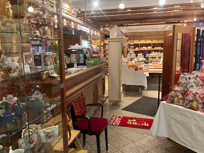 Bäckerei-Cafe Konditorei Helmut Kern
