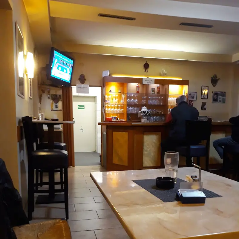 Pizzeria La Bella - Nasser Cherif