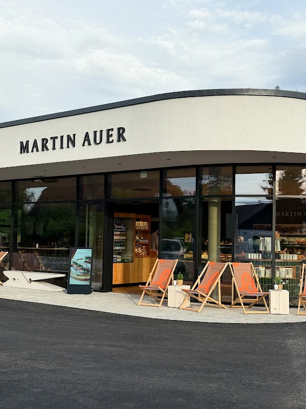 MARTIN AUER