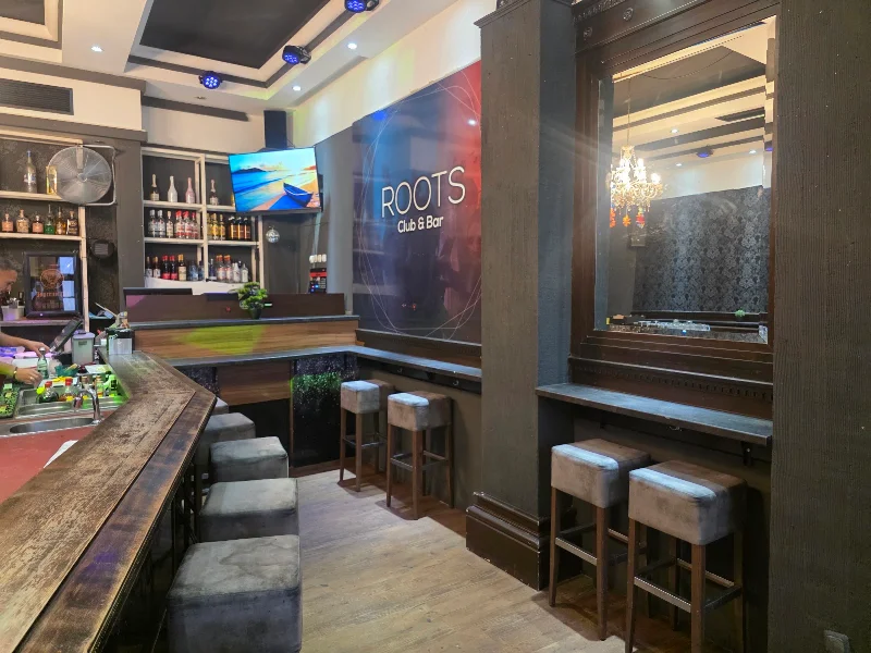 ROOTS Club & Bar