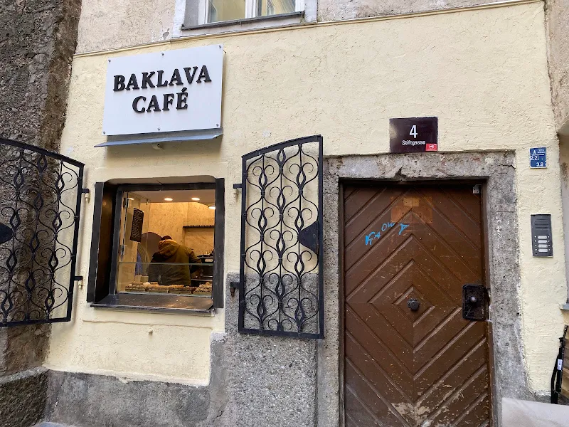 Baklava Café