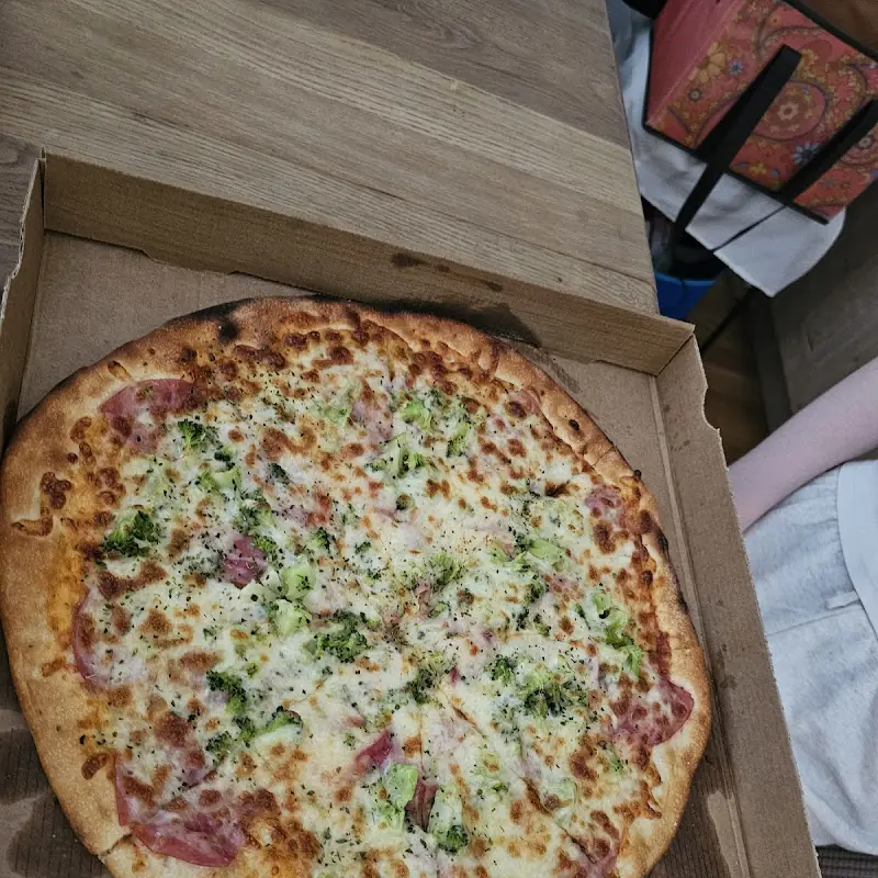 Dauphine Pizza Linz