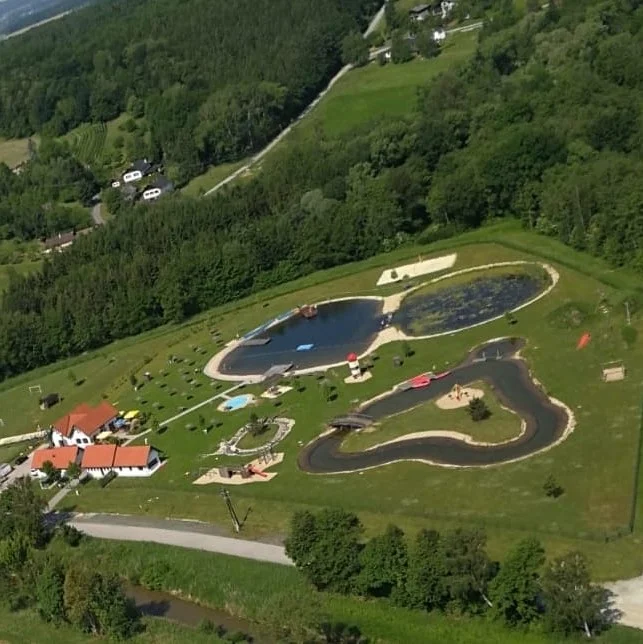 Snack-Eck in der Wassererlebniswelt - das Weinberg-Stüberl