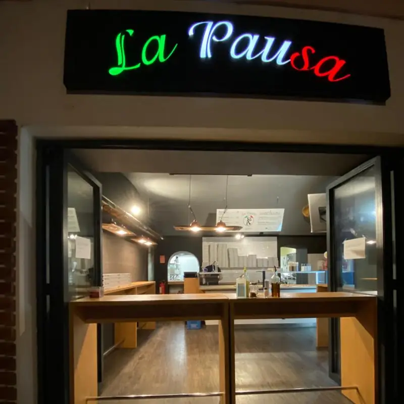 La Pausa