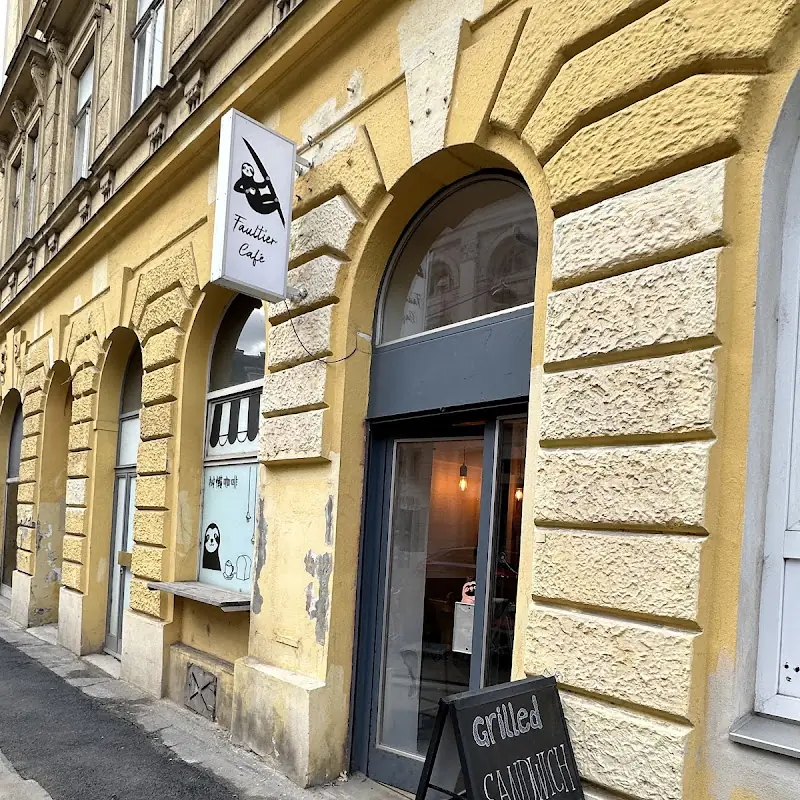 Faultier Café & Sandwich (树懒咖啡）