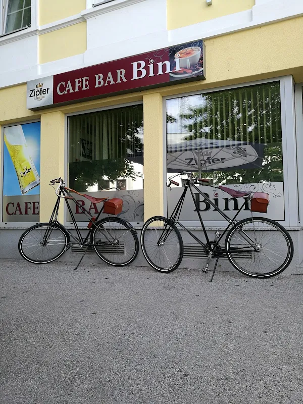 Cafe Bini
