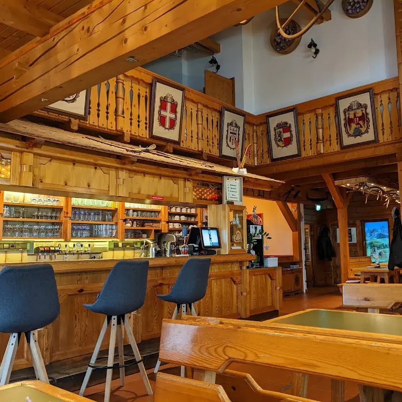 „Almwirtshaus Schwarzkogelhütte“