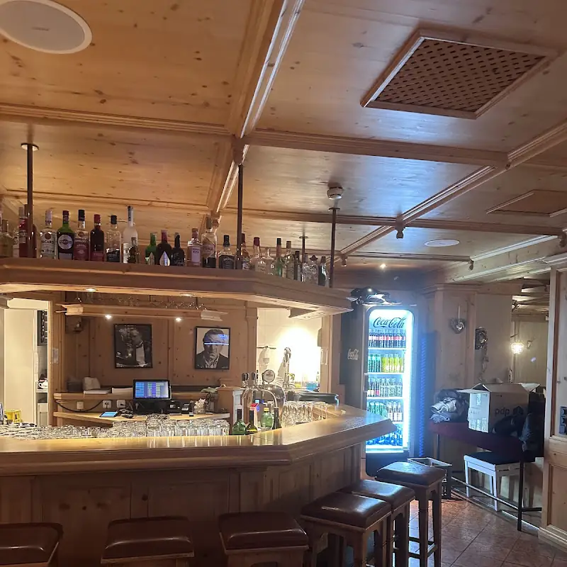 Valluga Ristorante & Pizzeria