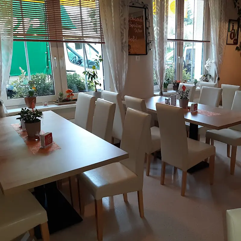 Cafe Restaurant Inside