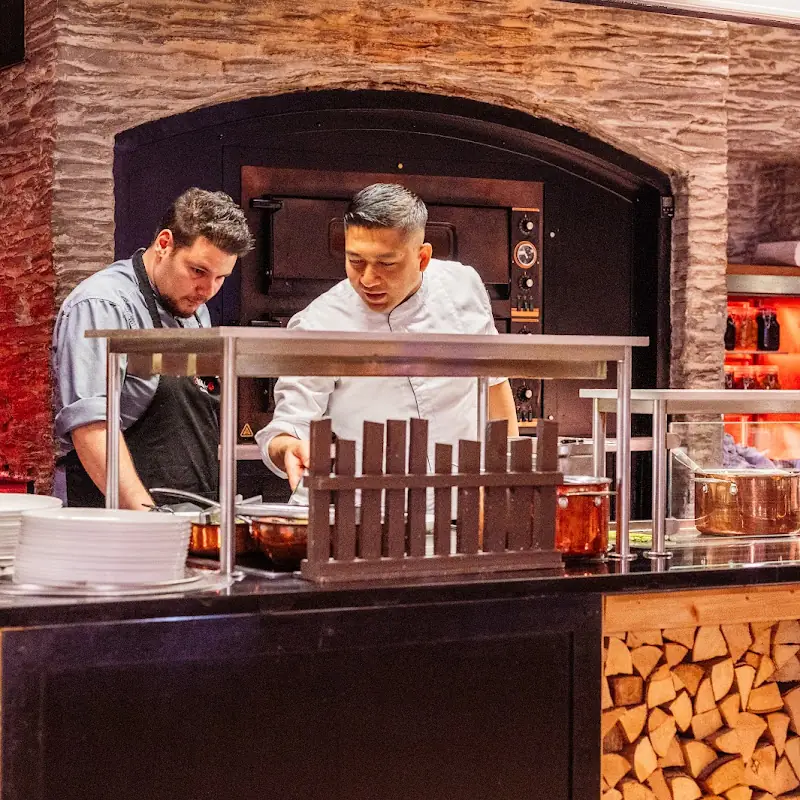 rōzu Sushi Lounge