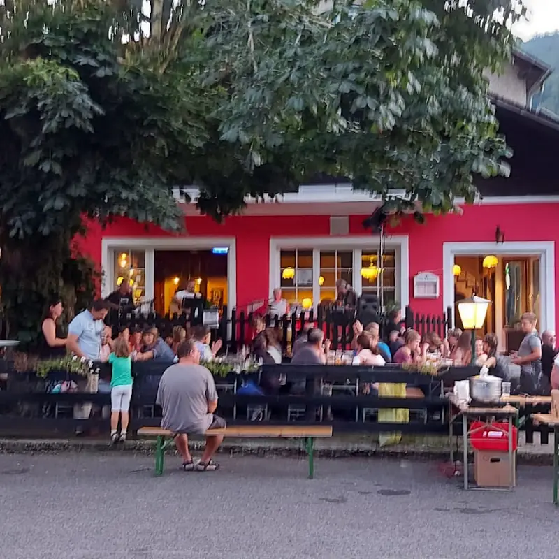 Holmes Café & Pension Engelhartszell