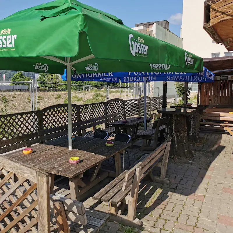 Heinzi's Heiße Hütte