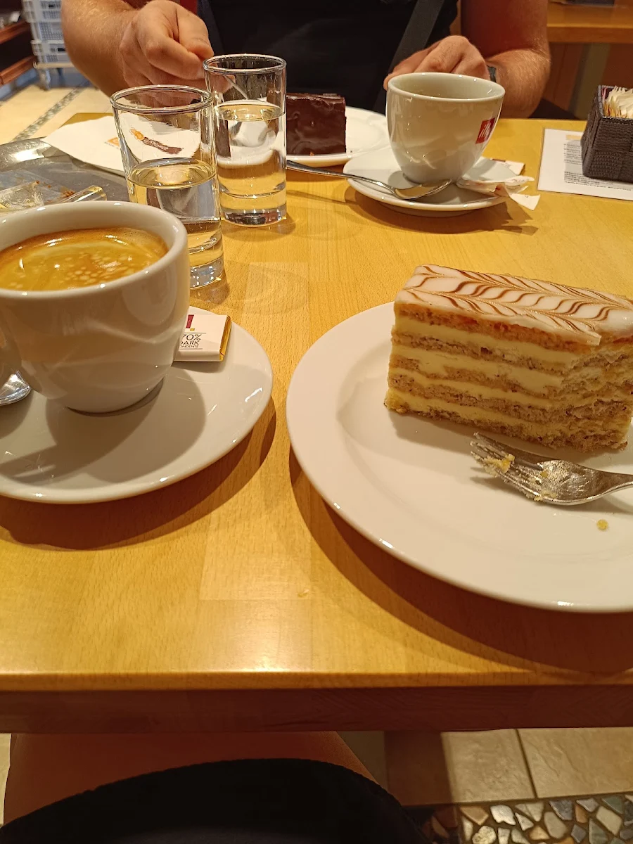 Essen und Trinken photo 3