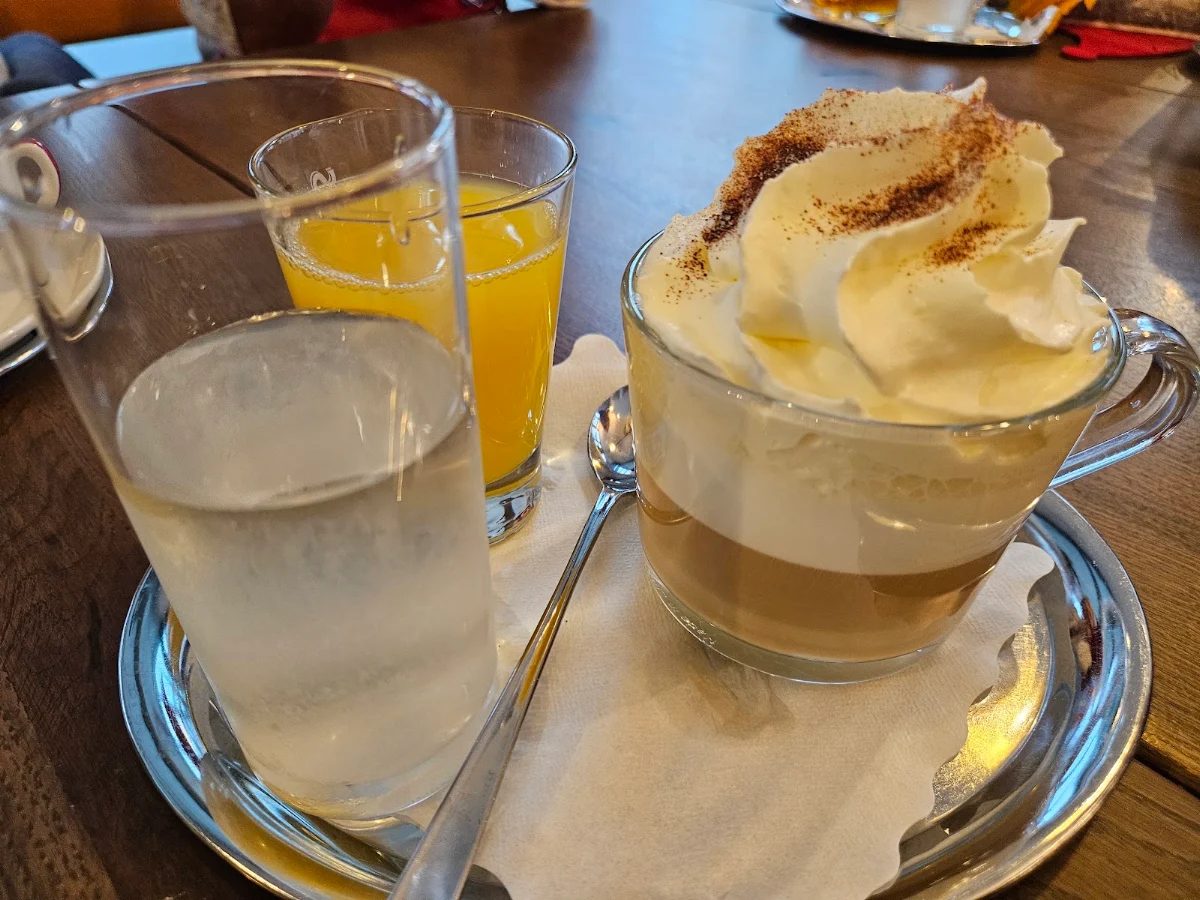 Essen und Trinken photo 3