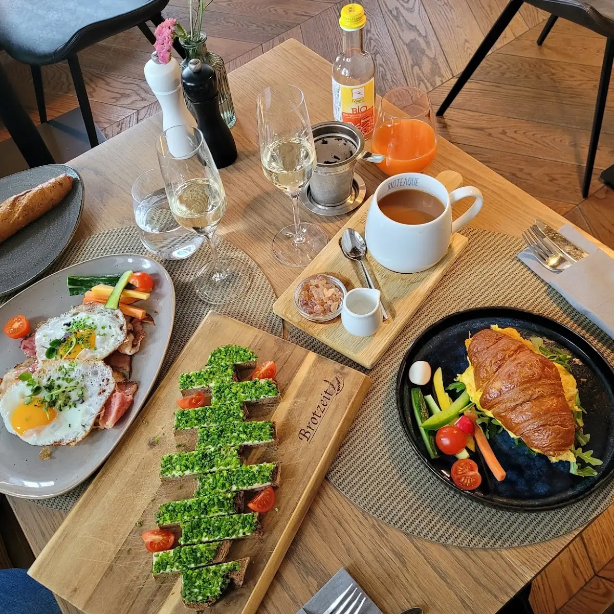 Essen und Trinken photo 2