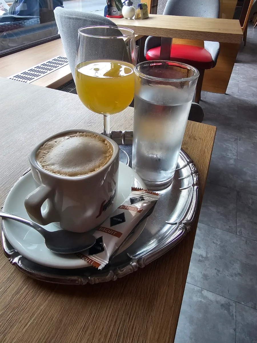 Essen und Trinken photo 1
