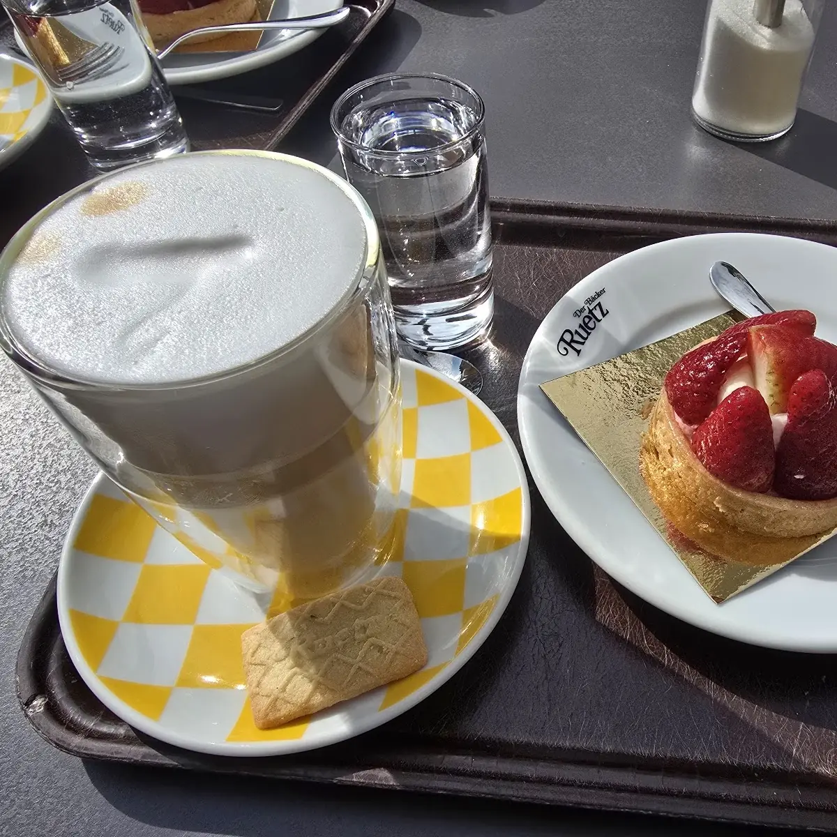 Essen und Trinken photo 1
