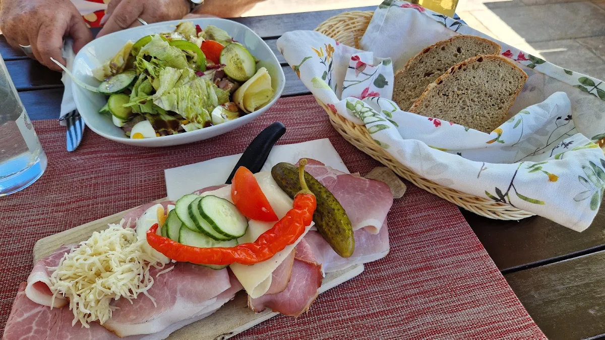 Essen und Trinken photo 2
