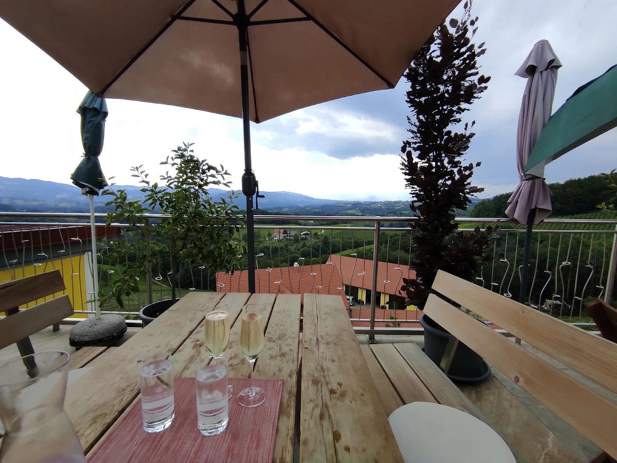 Weingut & Buschenschank Tscheppe Titelbild