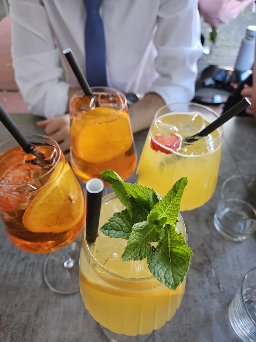 Essen und Trinken photo 2