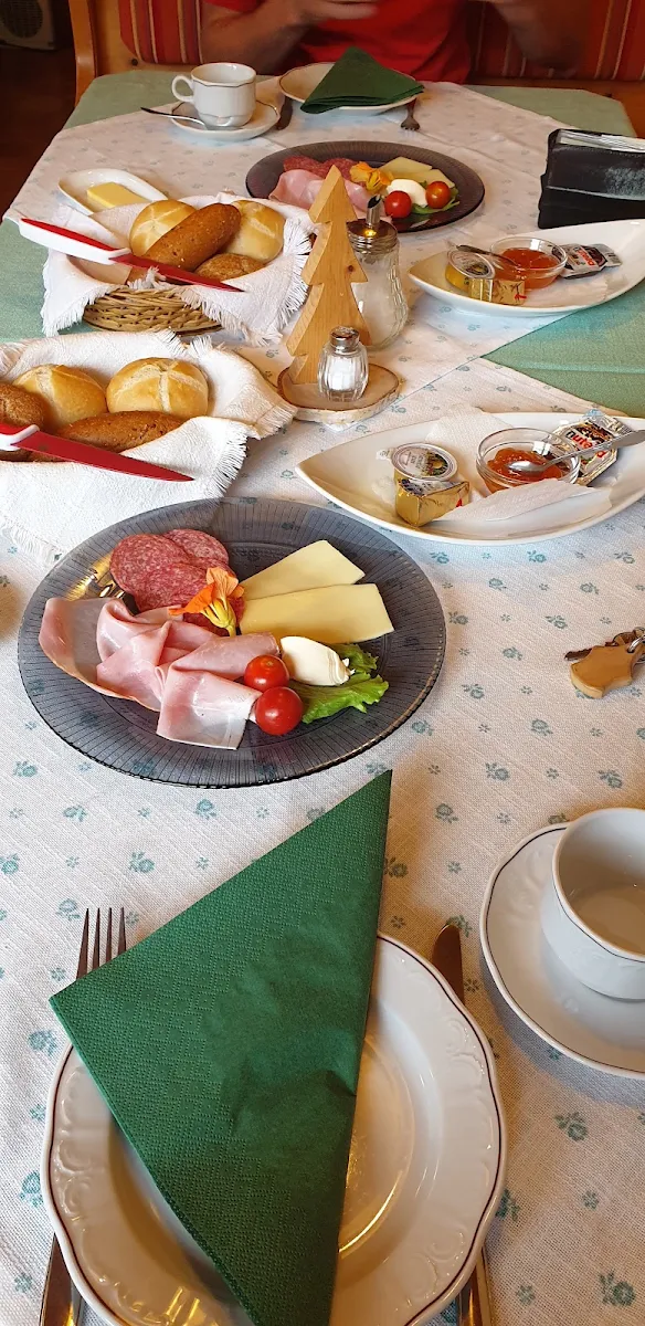 Essen und Trinken photo 2