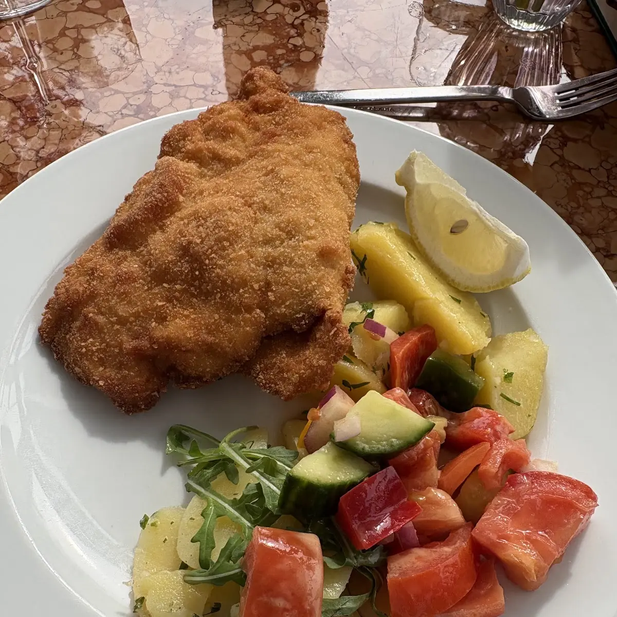 Essen und Trinken, Skyline Lounge Restaurant Kahlenberg
