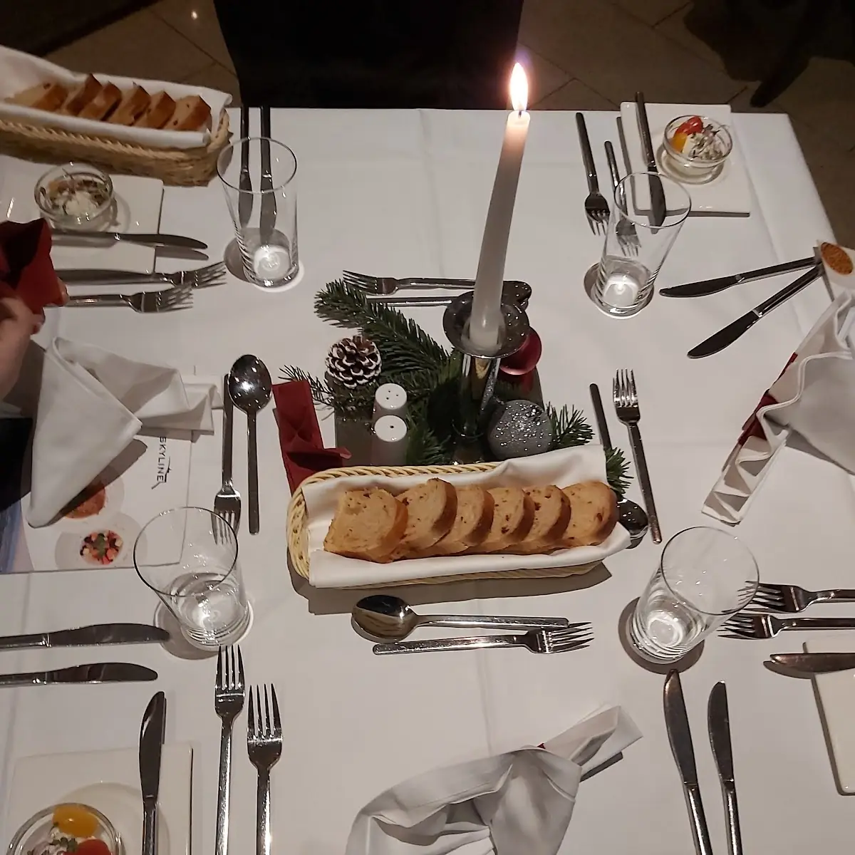 Essen und Trinken, Skyline Lounge Restaurant Kahlenberg