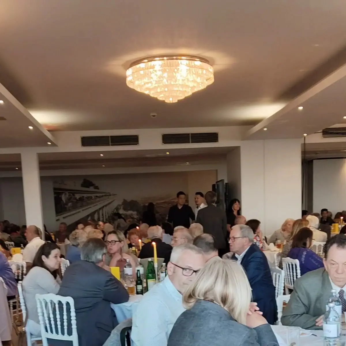 Atmosphäre, Skyline Lounge Restaurant Kahlenberg