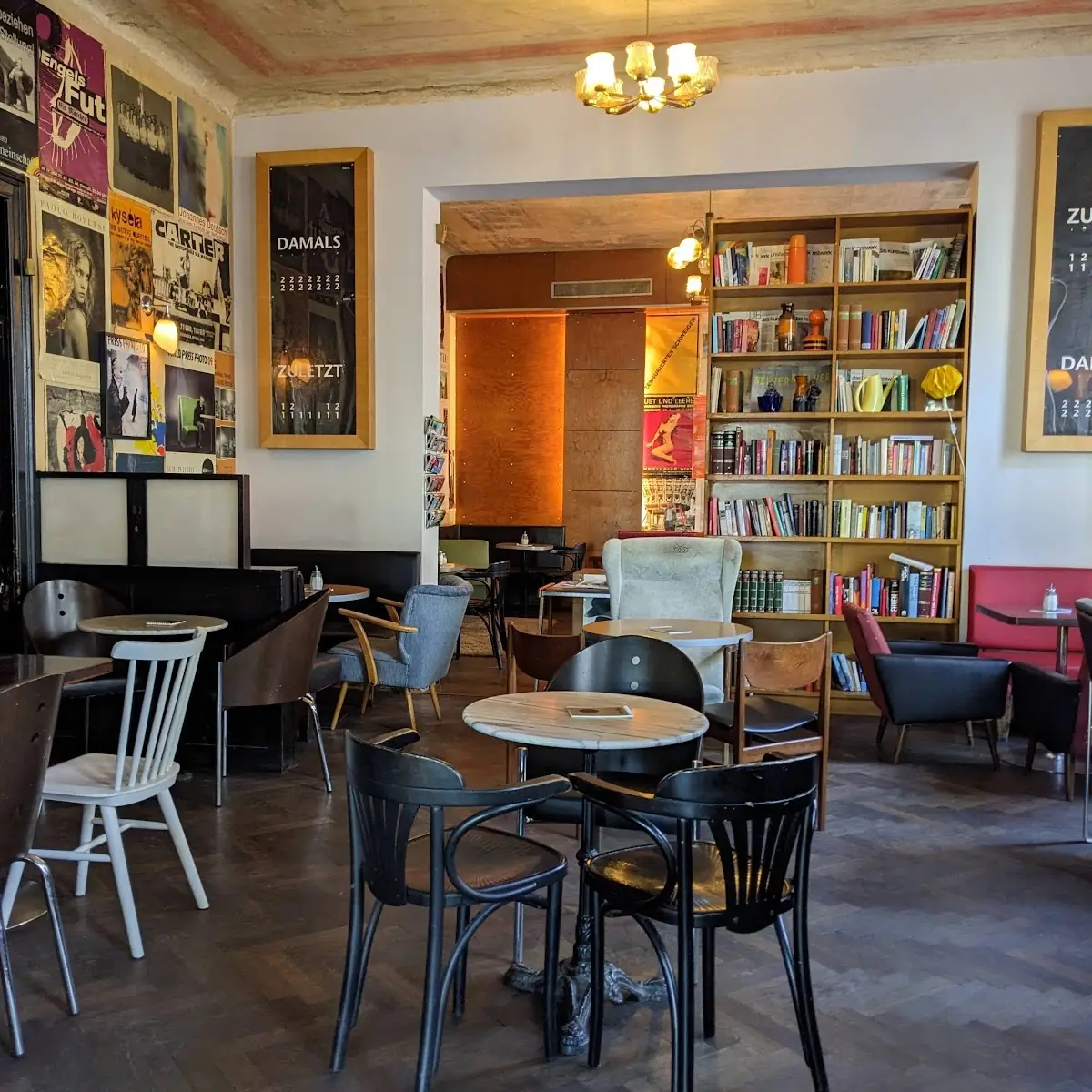 Café Harrach Titelbild