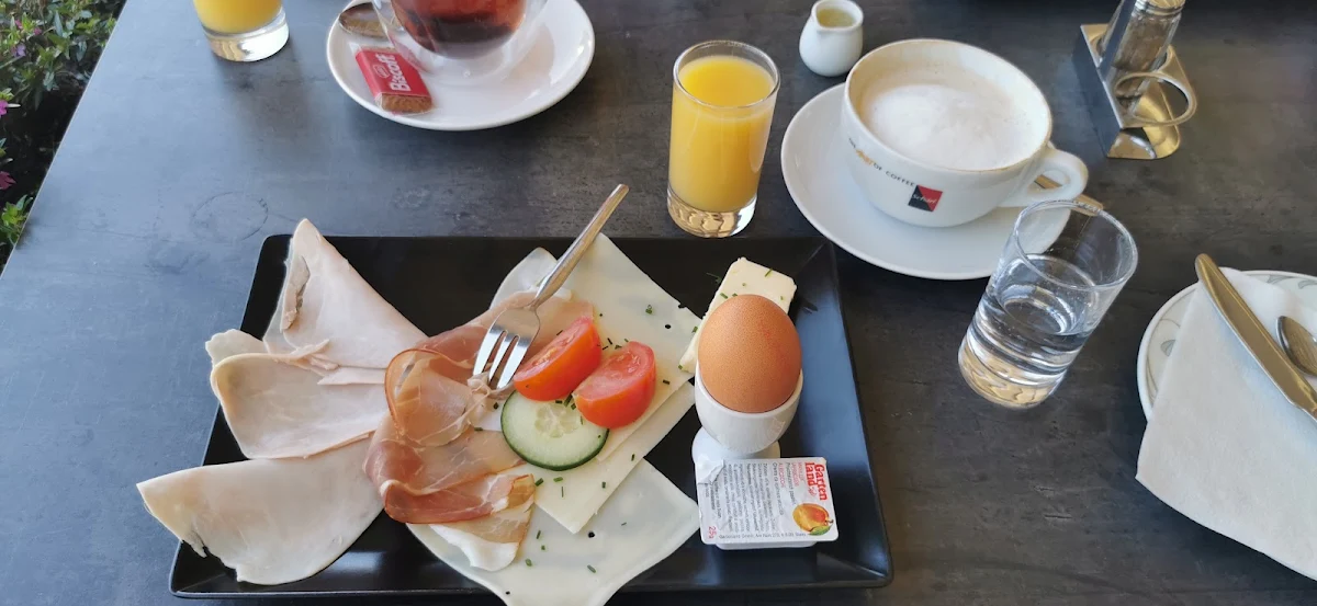 Essen und Trinken photo 2