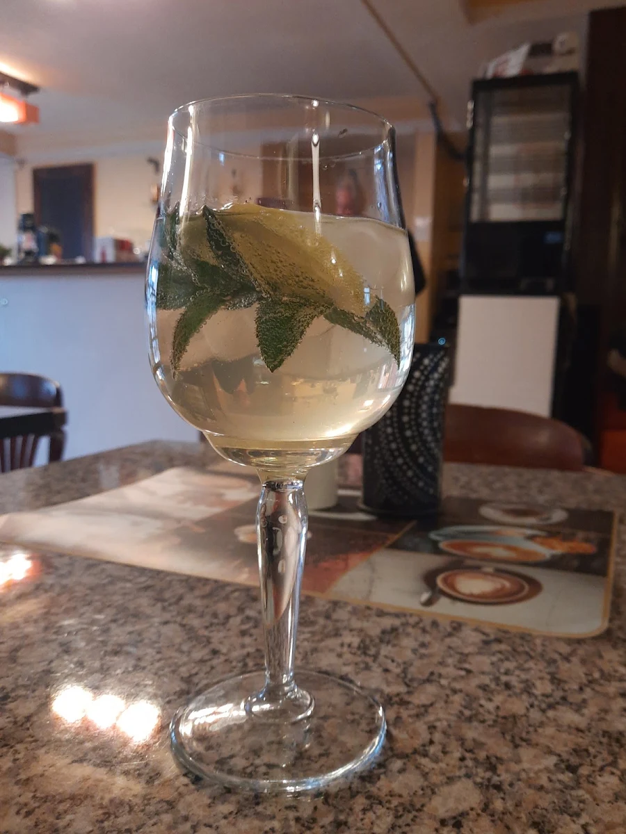Essen und Trinken photo 1