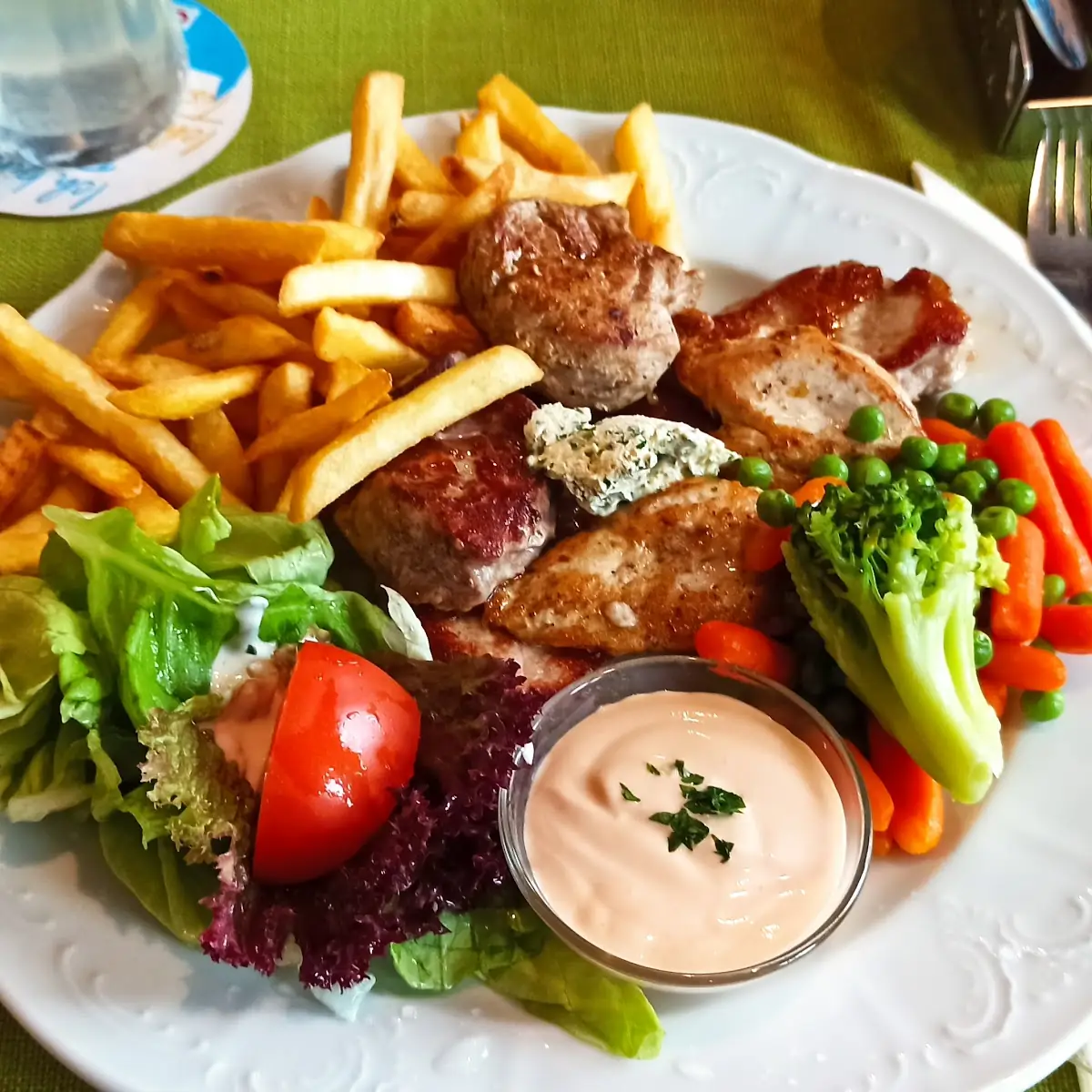Essen und Trinken photo 2