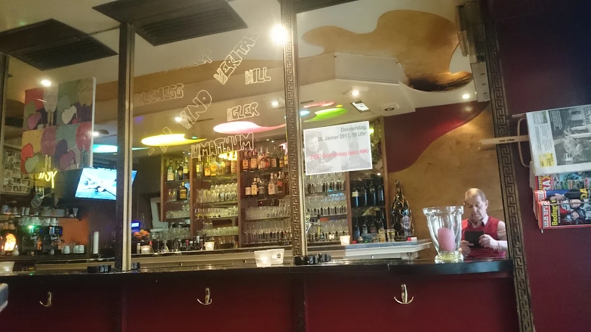 Cafe Jeton Titelbild