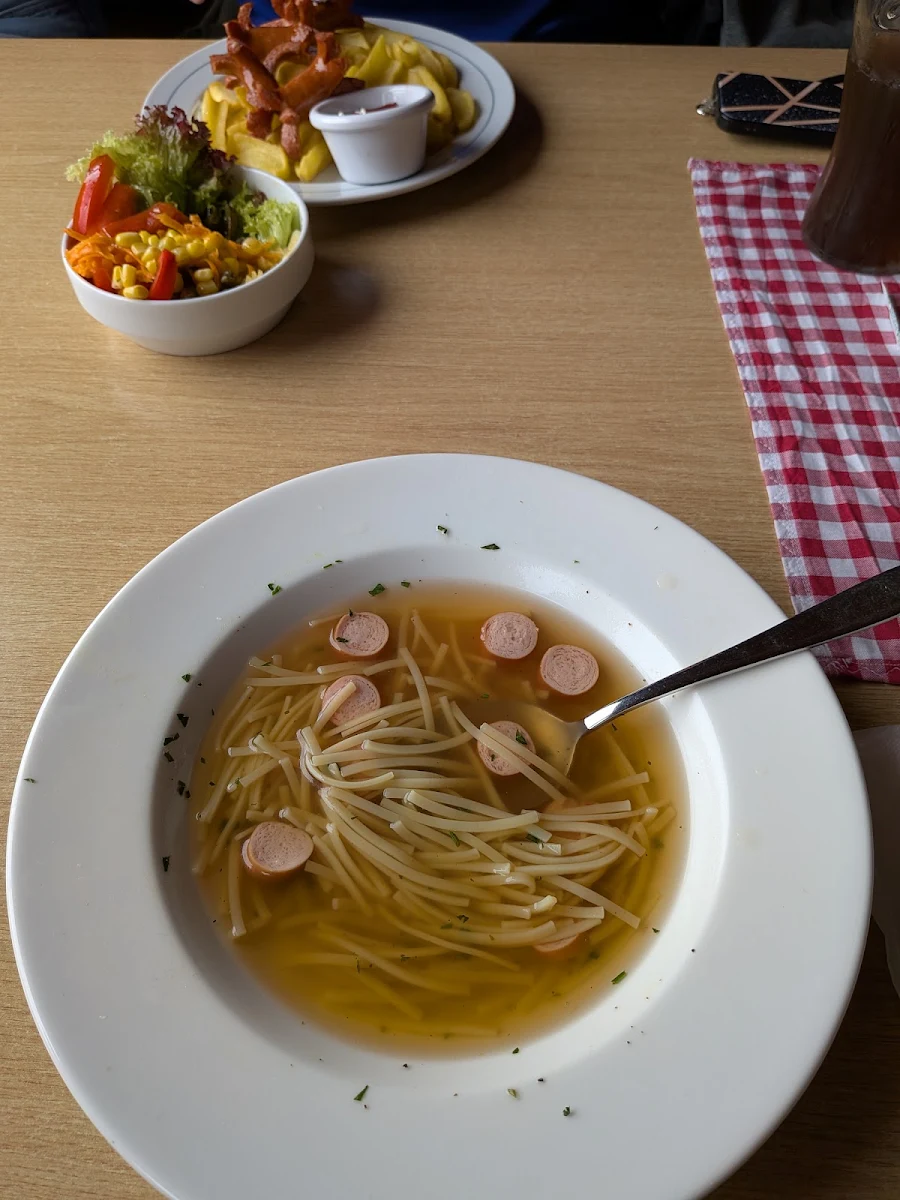 Essen und Trinken photo 2