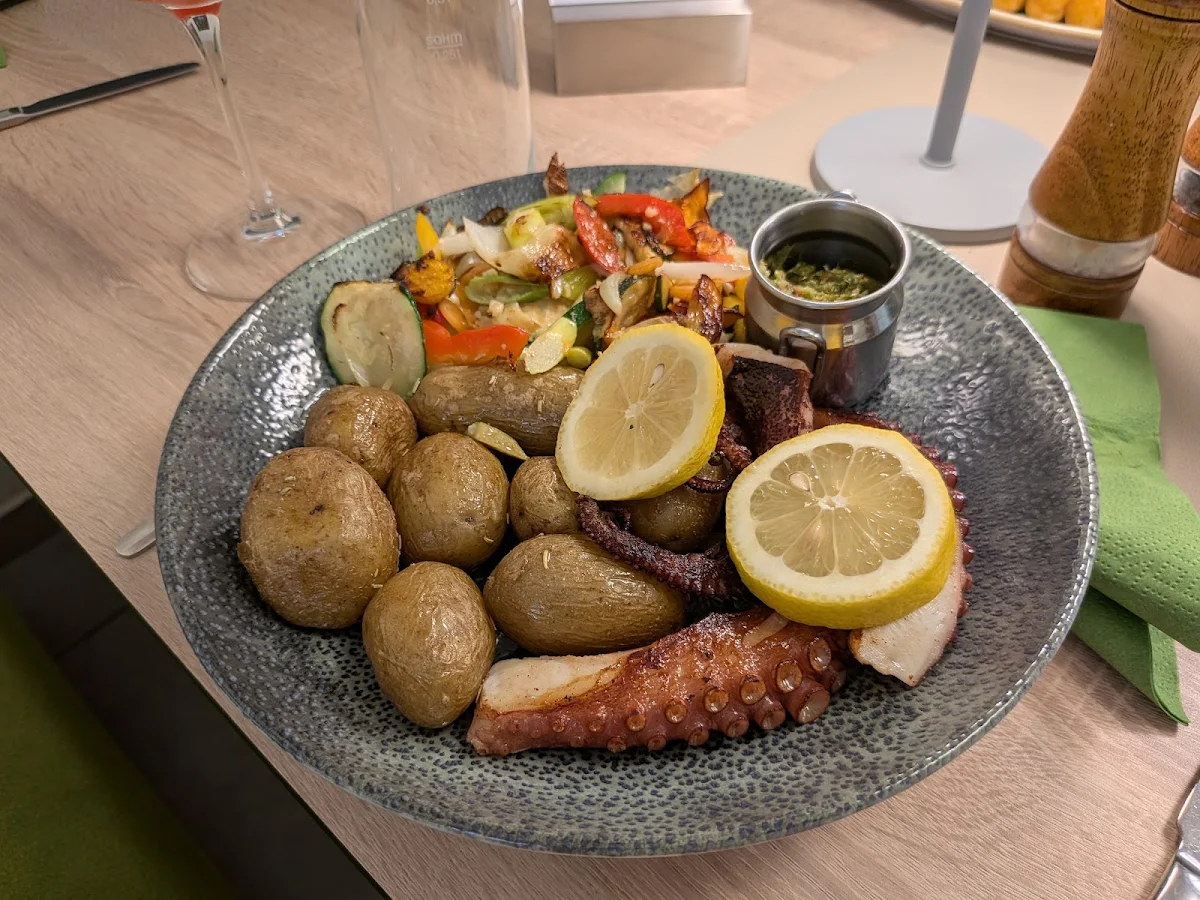 Essen und Trinken photo 2