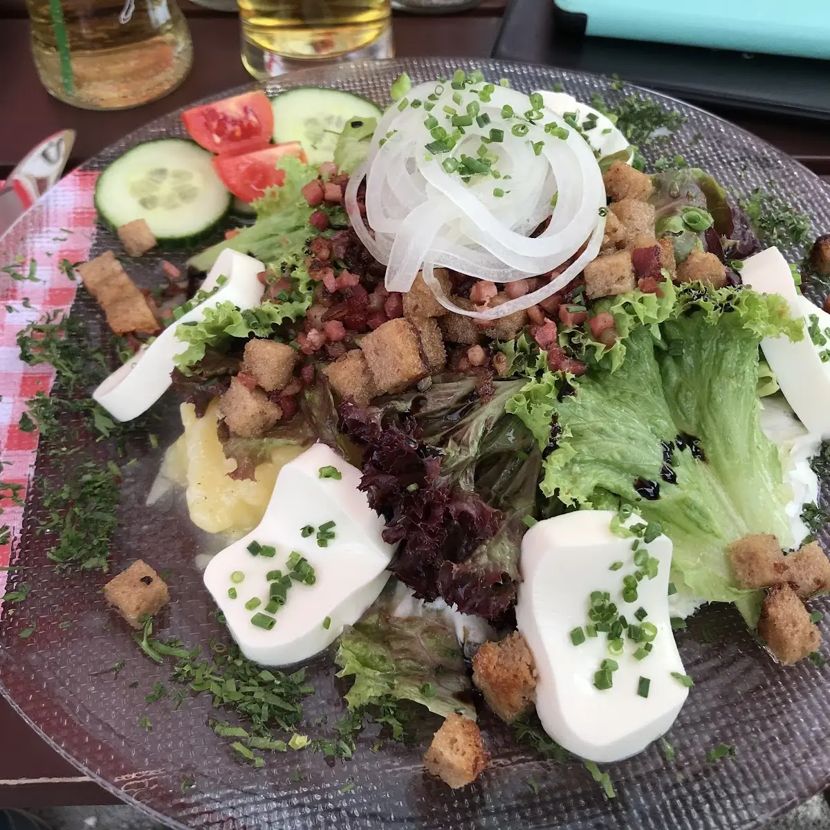 Essen und Trinken, Käfers am Radweg