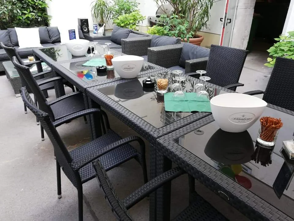 Emmi's Café Titelbild