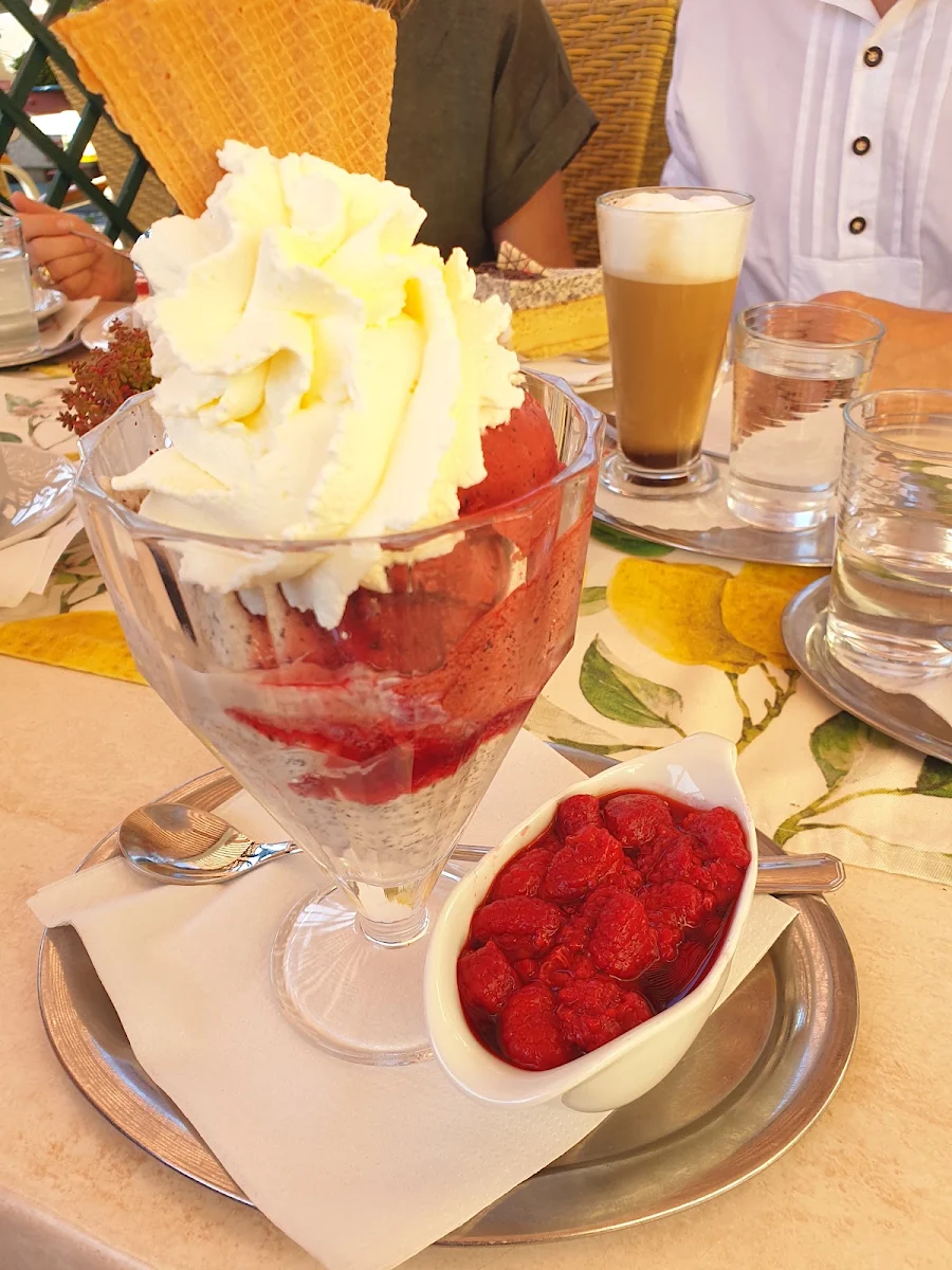 Essen und Trinken photo 2