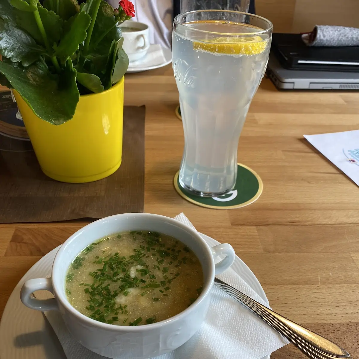 Essen und Trinken photo 2
